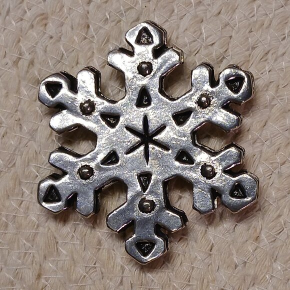 Danforth Pewter Magnetic Mini Frames w/ BONUS Magnetic Snowflake & Metal Flower - Picture 7 of 8